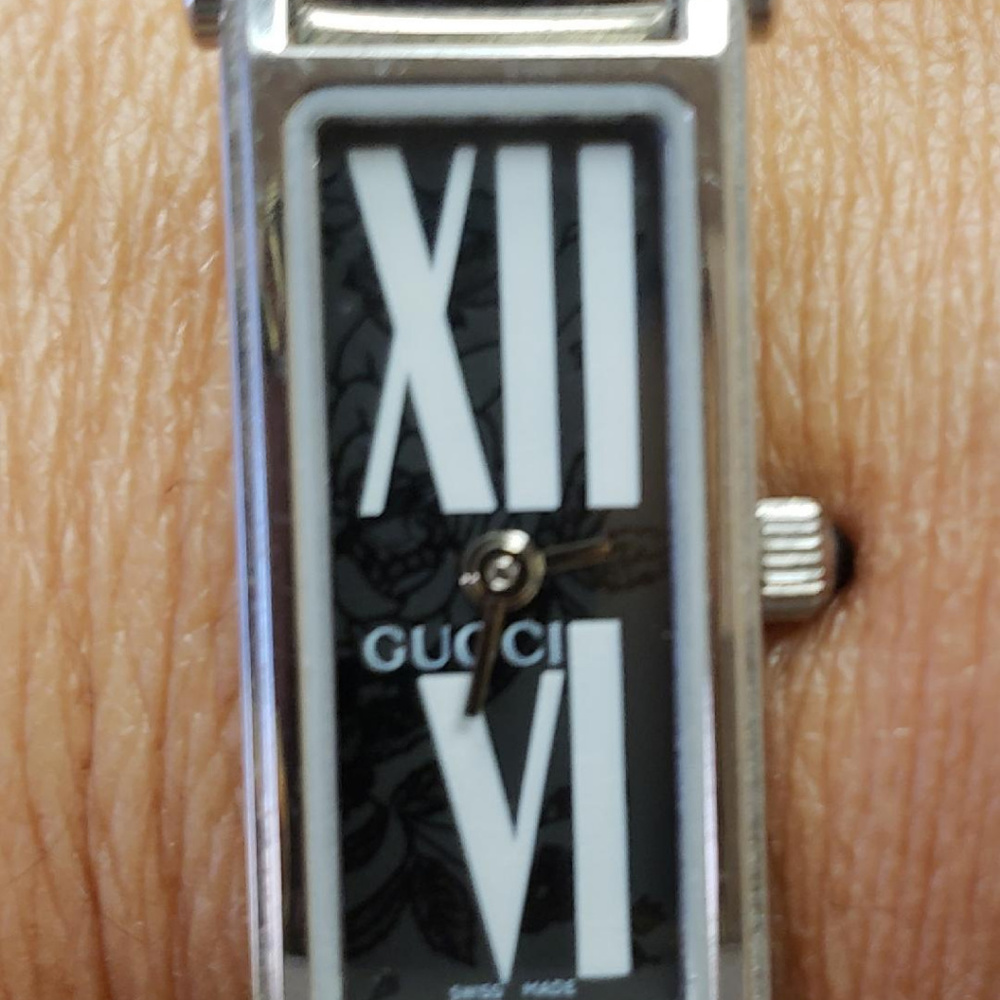 Vintage Gucci Silver Watch